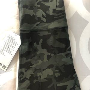 LuLuLemon Align Crop Leggings 21” - size 8